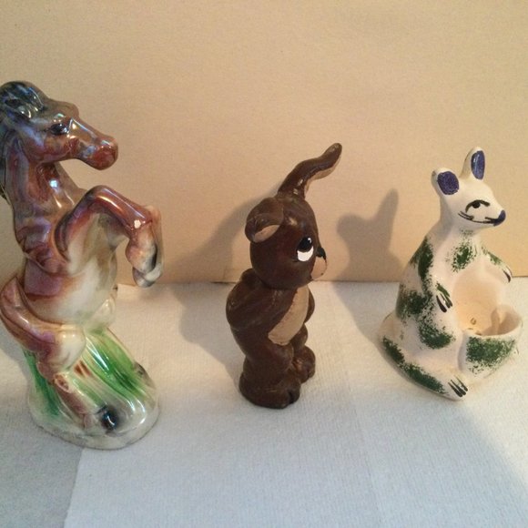 Three ceramic hand painted figurines horse squirrel kangaroo - Picture 2 of 12